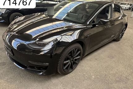 Tesla Model 3 Gebrauchtwagen