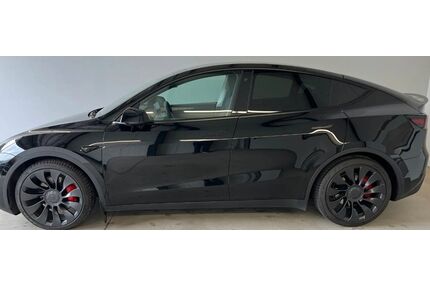 Tesla Model Y Gebrauchtwagen