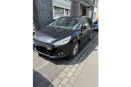 Ford S-Max Gebrauchtwagen