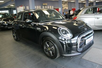 Mini Cooper SE Essential Trim Gebrauchtwagen