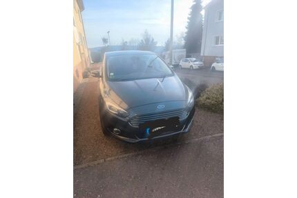 Ford S-Max Gebrauchtwagen