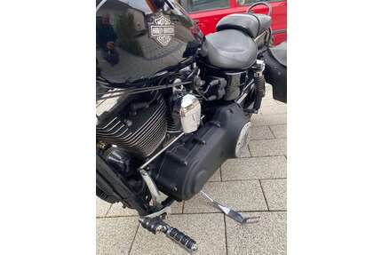 Harley Davidson Dyna Wide Glide Gebrauchtwagen