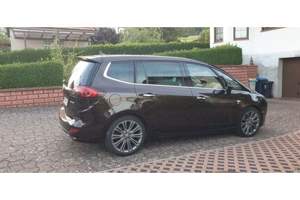 Opel Zafira Tourer Gebrauchtwagen