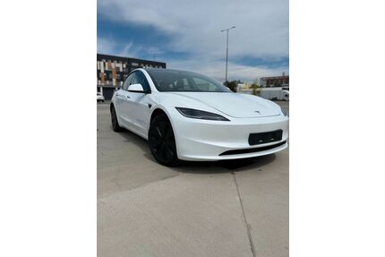 Tesla Model 3 Gebrauchtwagen