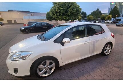 Toyota Auris Gebrauchtwagen