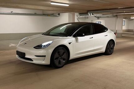 Tesla Model 3 Gebrauchtwagen
