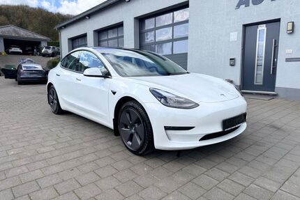 Tesla Model 3 Gebrauchtwagen