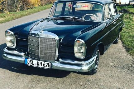 Mercedes-Benz 220 Gebrauchtwagen