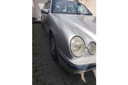 Mercedes-Benz E 320 Gebrauchtwagen