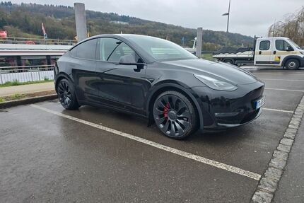Tesla Model Y Gebrauchtwagen