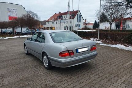 Mercedes-Benz E 220 Gebrauchtwagen