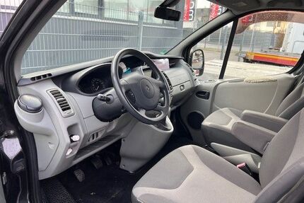 Mitsubishi Trafic 