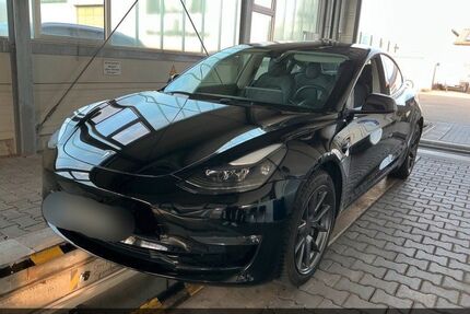 Tesla Model 3 Gebrauchtwagen
