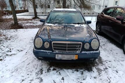 Mercedes-Benz E 240 Gebrauchtwagen