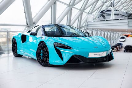McLaren Artura 