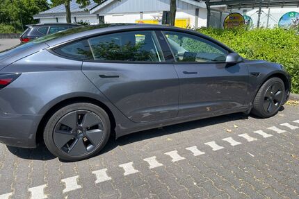 Tesla Model 3 Gebrauchtwagen