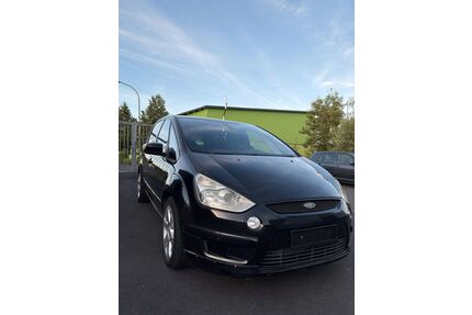 Ford S-Max Gebrauchtwagen