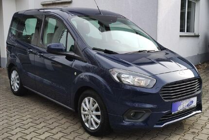 Ford Tourneo Courier Gebrauchtwagen