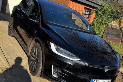 Tesla Model X Gebrauchtwagen