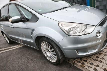 Ford S-Max Gebrauchtwagen