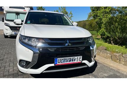 Mitsubishi Plug-in Hybrid Outlander Gebrauchtwagen