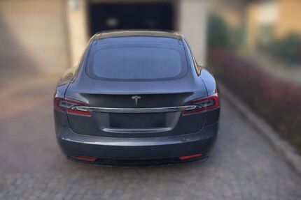 Tesla Model S Gebrauchtwagen