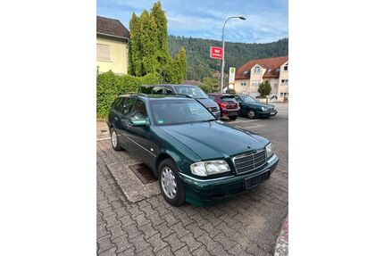 Mercedes-Benz C 180 Gebrauchtwagen