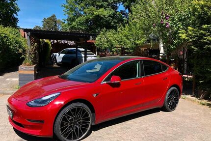Tesla Model 3 Gebrauchtwagen