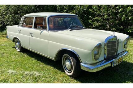 Mercedes-Benz 230 Gebrauchtwagen