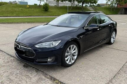 Tesla Model S Gebrauchtwagen