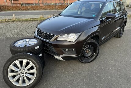 Seat Ateca Leder Navi Klima Temp. SR+WR UNFALLFREI 1a 