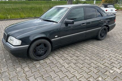 Mercedes-Benz C 180 Gebrauchtwagen