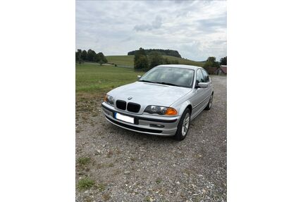 BMW 323 Gebrauchtwagen