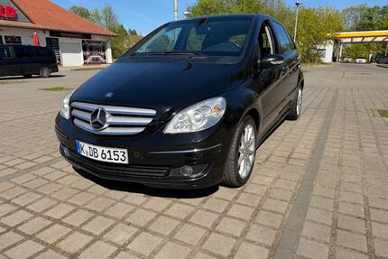 Mercedes-Benz B 180 Gebrauchtwagen