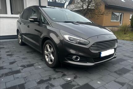 Ford S-Max Gebrauchtwagen