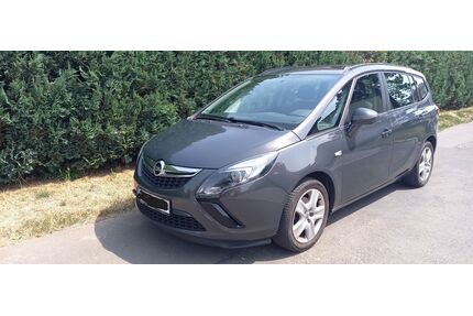 Opel Zafira Tourer Gebrauchtwagen