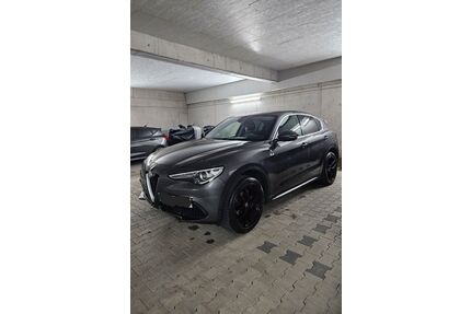 Alfa Romeo Stelvio Gebrauchtwagen