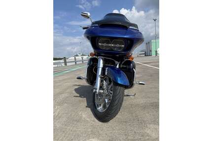 Harley Davidson Road Glide Gebrauchtwagen