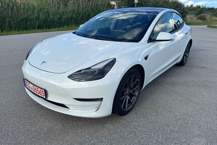Tesla Model 3 Gebrauchtwagen