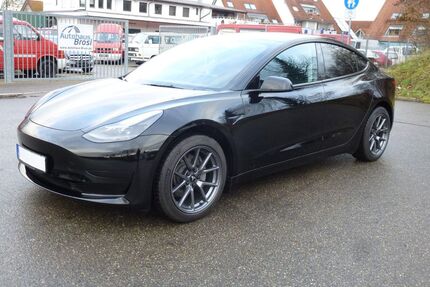 Tesla Model 3 Gebrauchtwagen