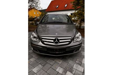 Mercedes-Benz B 200 Gebrauchtwagen