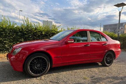 Mercedes-Benz 240 Gebrauchtwagen
