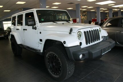 Jeep Wrangler Unlimited 2.8 CRD DPF Aut. Sahara Gebrauchtwagen