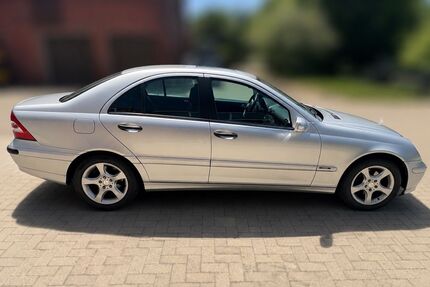 Mercedes-Benz 230 Gebrauchtwagen