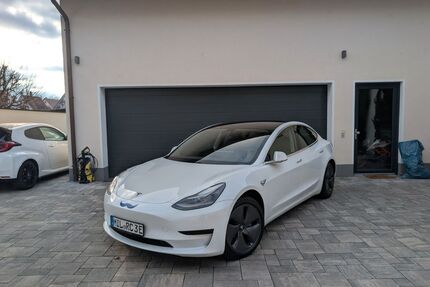 Tesla Model 3 Gebrauchtwagen