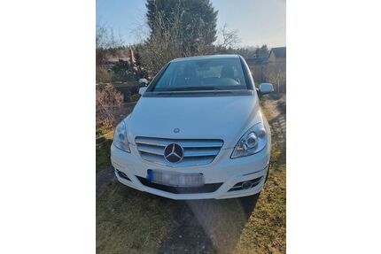Mercedes-Benz B 180 Gebrauchtwagen