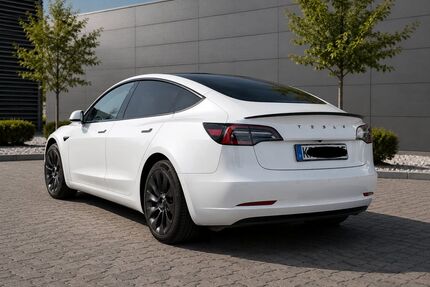 Tesla Model 3 Gebrauchtwagen
