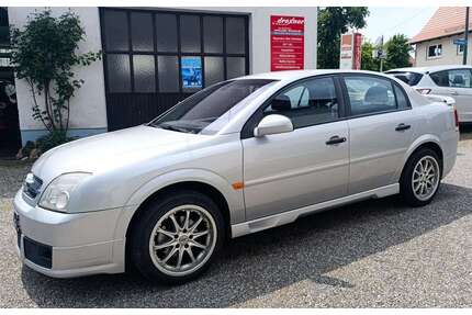 Opel Vectra 1.8 16V Comfort Gebrauchtwagen
