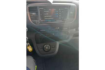 Peugeot e-Traveller Gebrauchtwagen