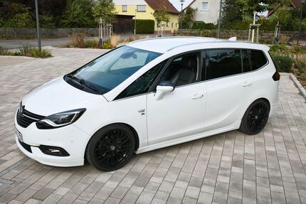 Opel Zafira Tourer Gebrauchtwagen